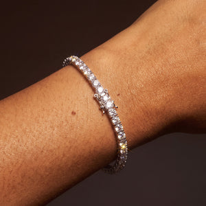 Does rhodium plating wear off, and how long does it last?