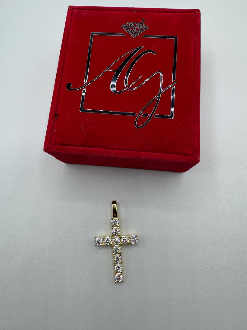 Moissanite Pendant Necklace, Cross-Style – S925 Sterling Silver or Gold Finish