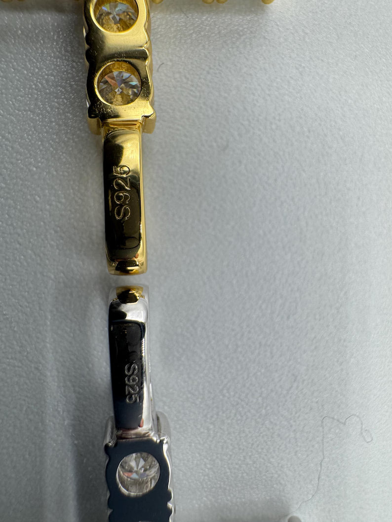 Moissanite Pendant Necklace, Cross-Style – S925 Sterling Silver or Gold Finish