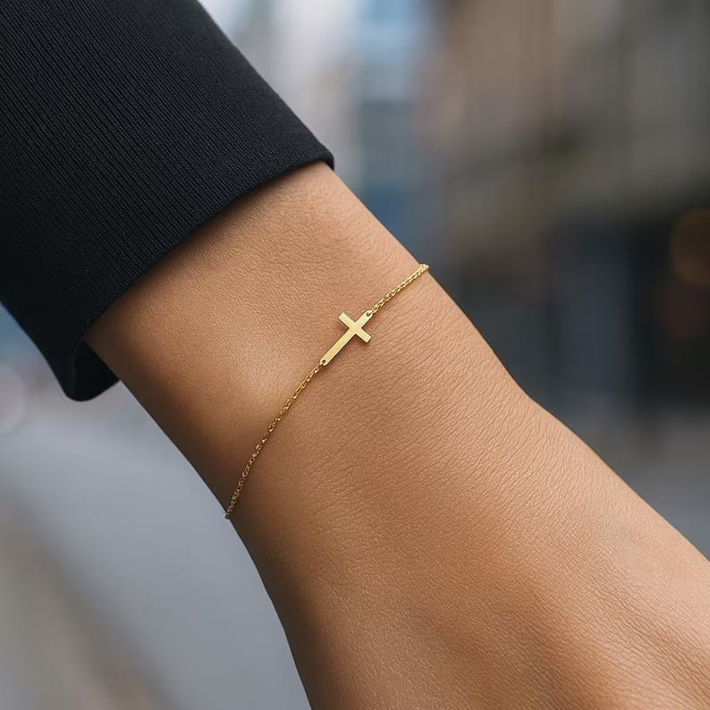 Minimalist Gold Bracelet with Cross-Shaped Charm – Waterproof Stainless Steel Jewelry for Women
