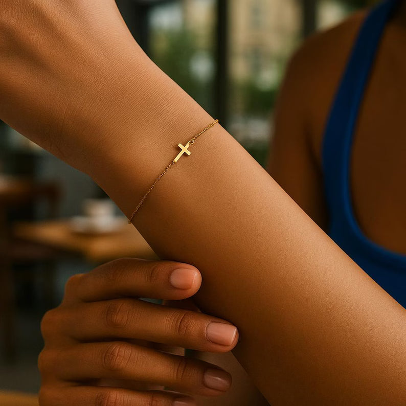 Minimalist Gold Bracelet with Cross-Shaped Charm – Waterproof Stainless Steel Jewelry for Women