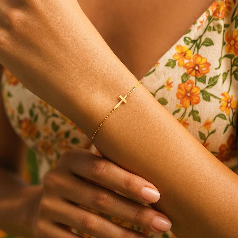 Minimalist Gold Bracelet with Cross-Shaped Charm – Waterproof Stainless Steel Jewelry for Women